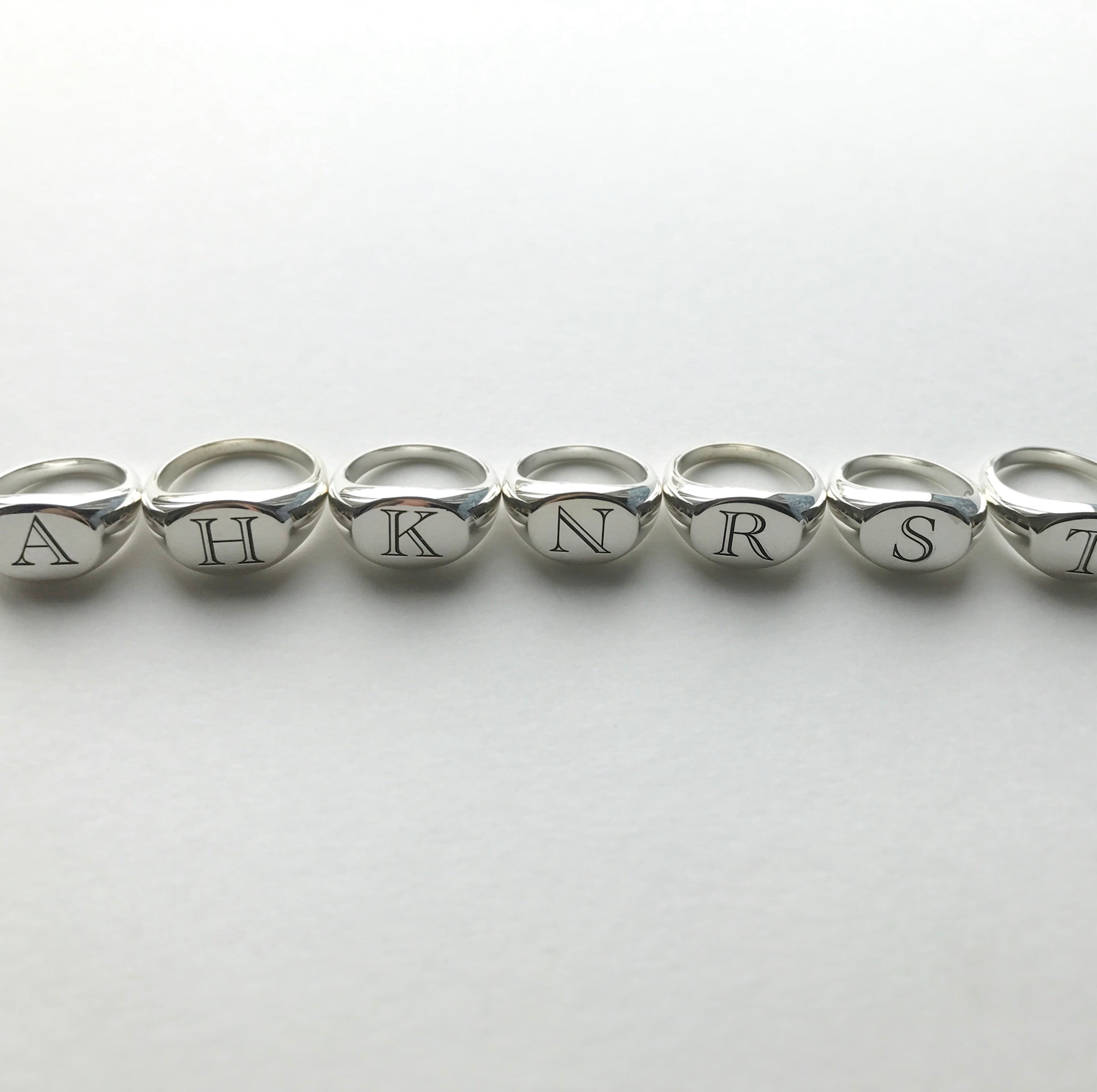 SILVER925 イニシャルシグネットリング